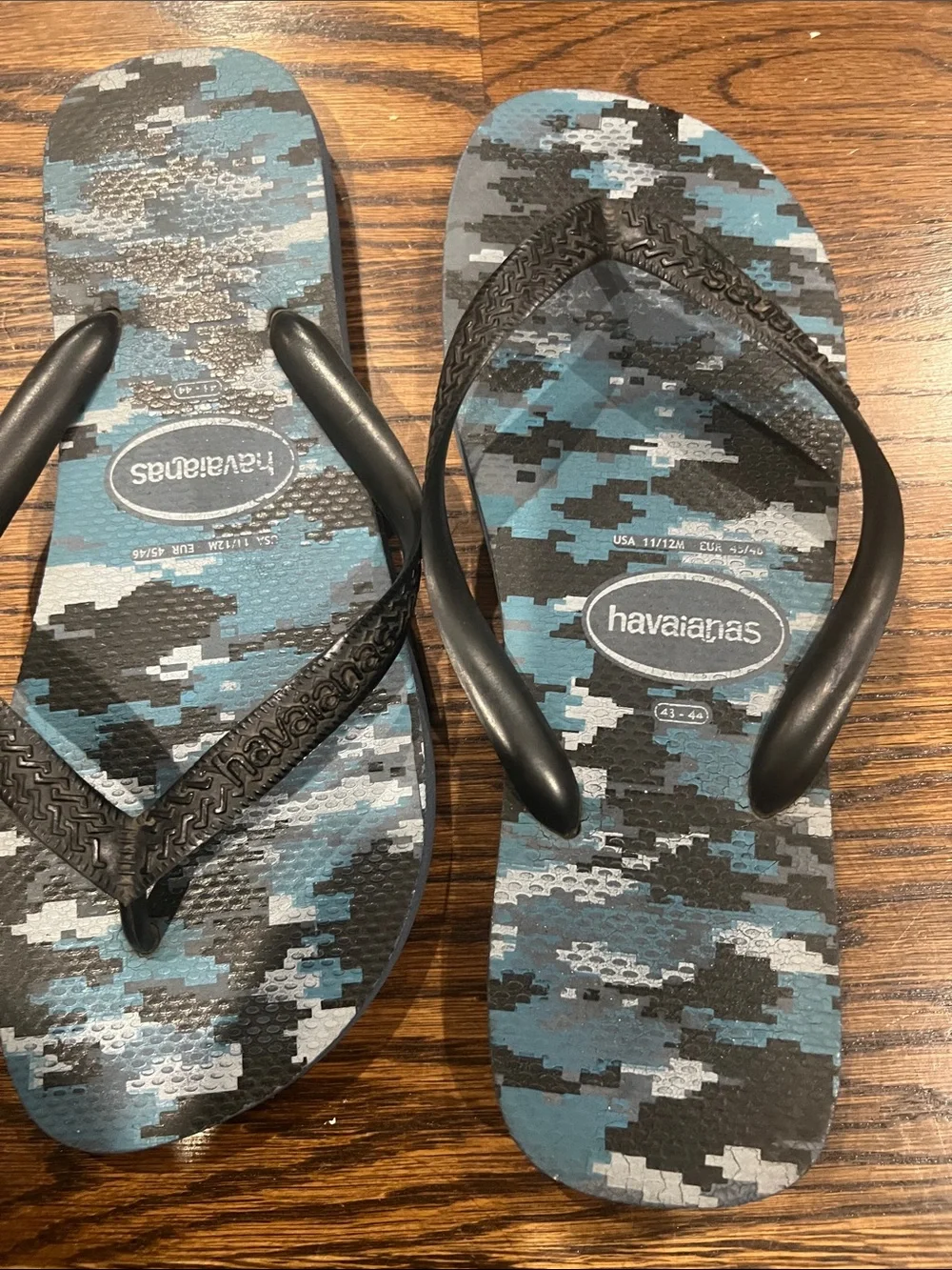 Havaianas Men’s Black and Blue Digital Camo Flip Flops